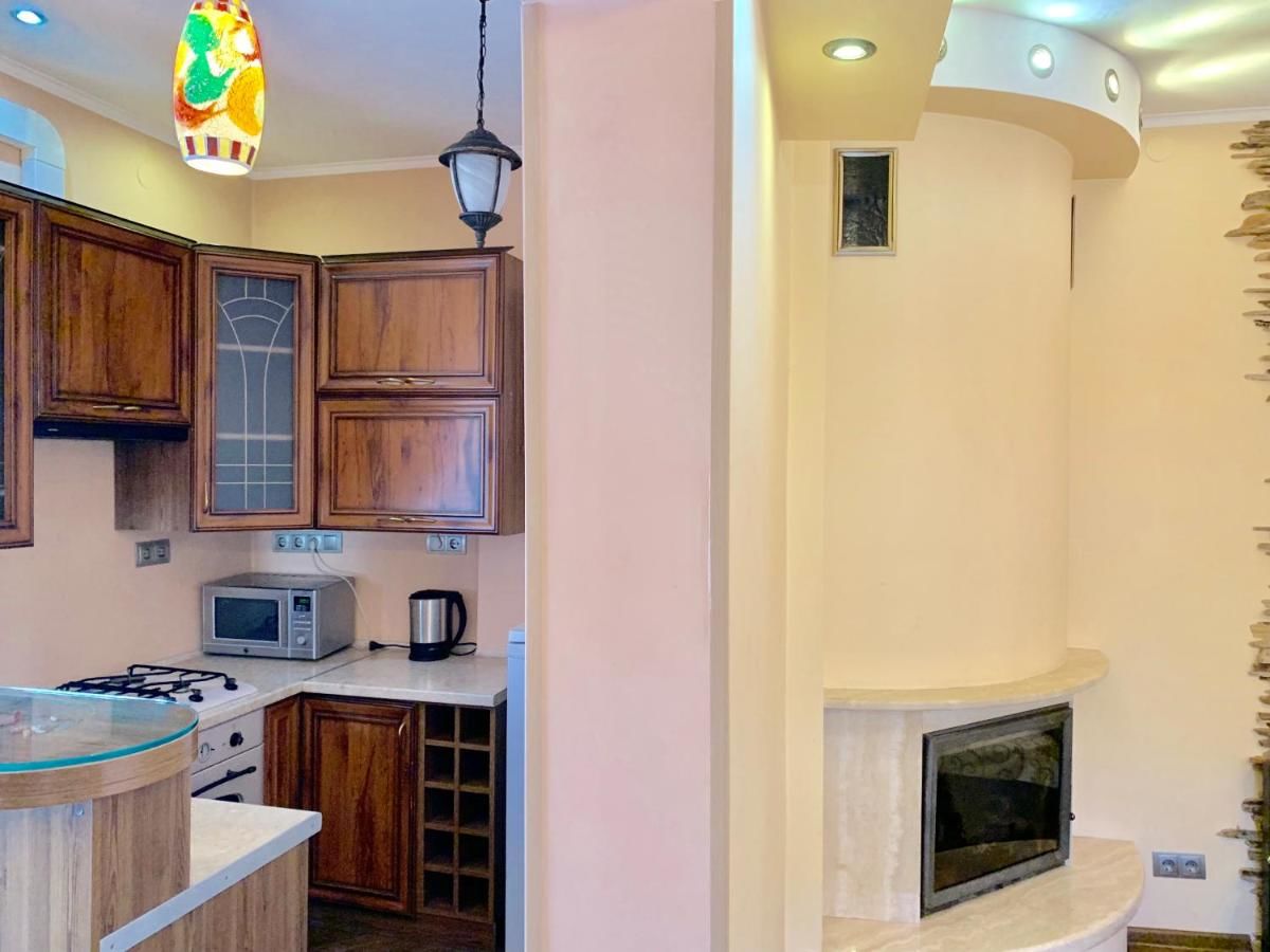 Апартаменты Економ Апартаменти в історичному дворику в старому центрі Львова Львов-7